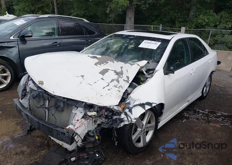 2012 Toyota Camry Se/Le/Xle z USA, uszkodzony, nr VIN 4T1BF1FK8CU113919